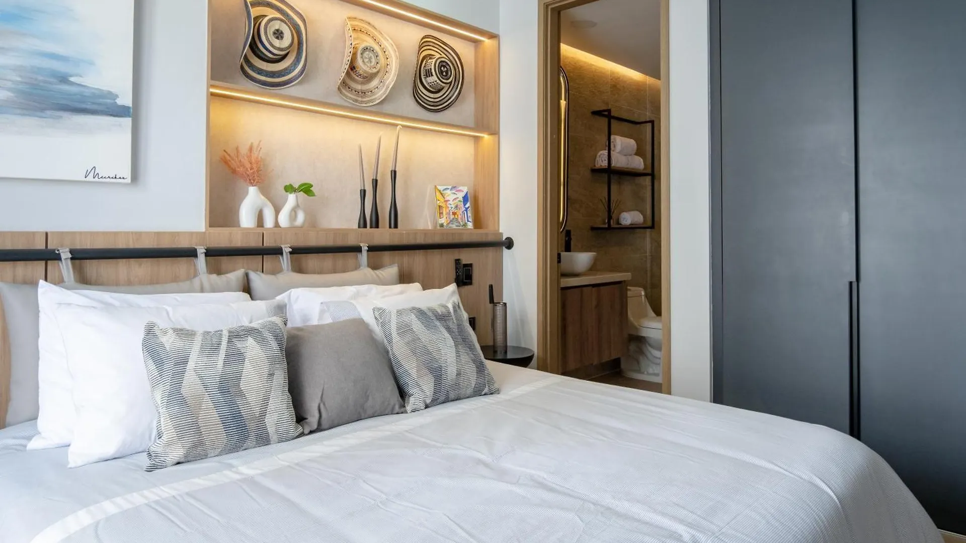Luxury Oceanfront Apartment In Cartagena Centro